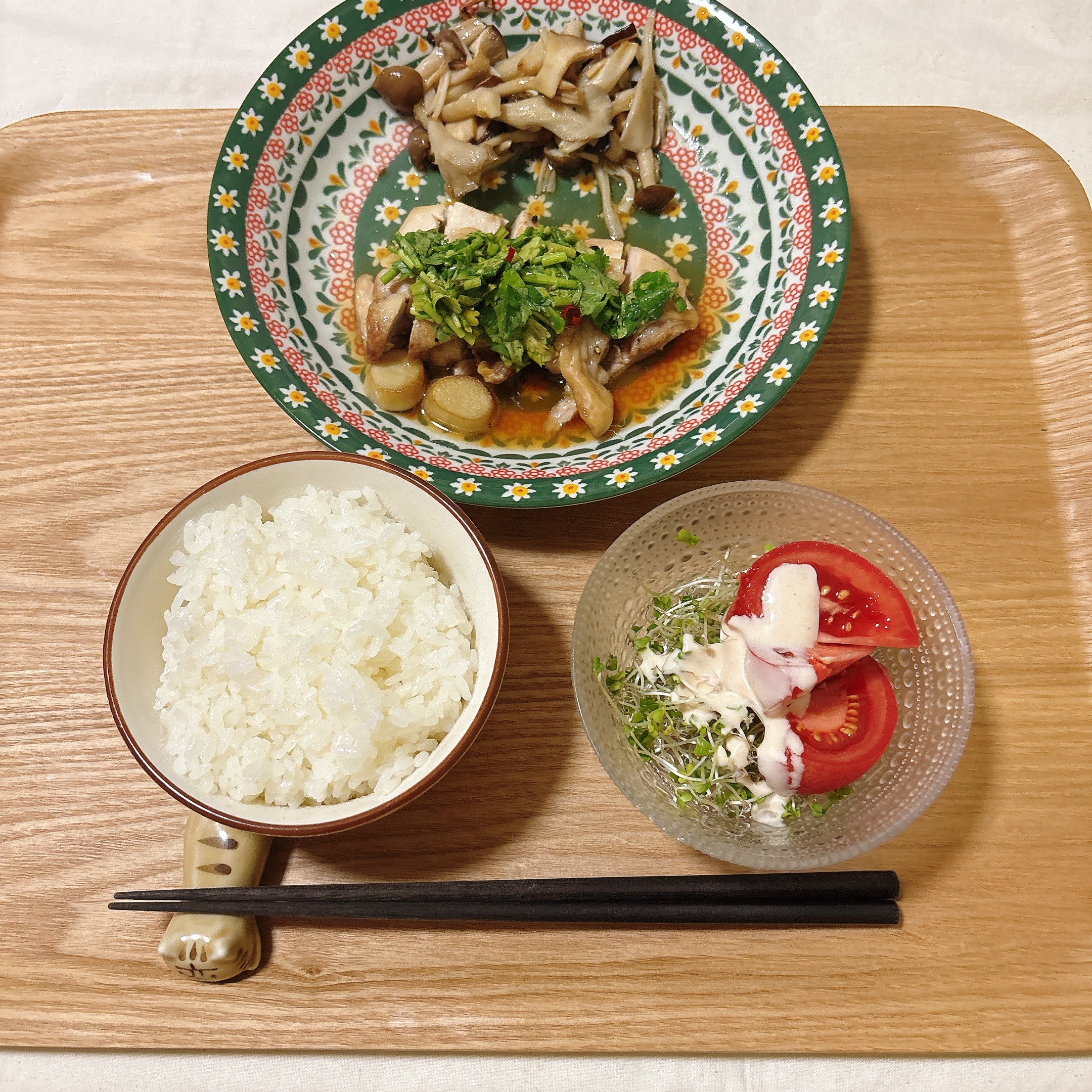 鶏肉のオーブン焼き パクチーソース、サラダの妊活中の夜ごはん献立