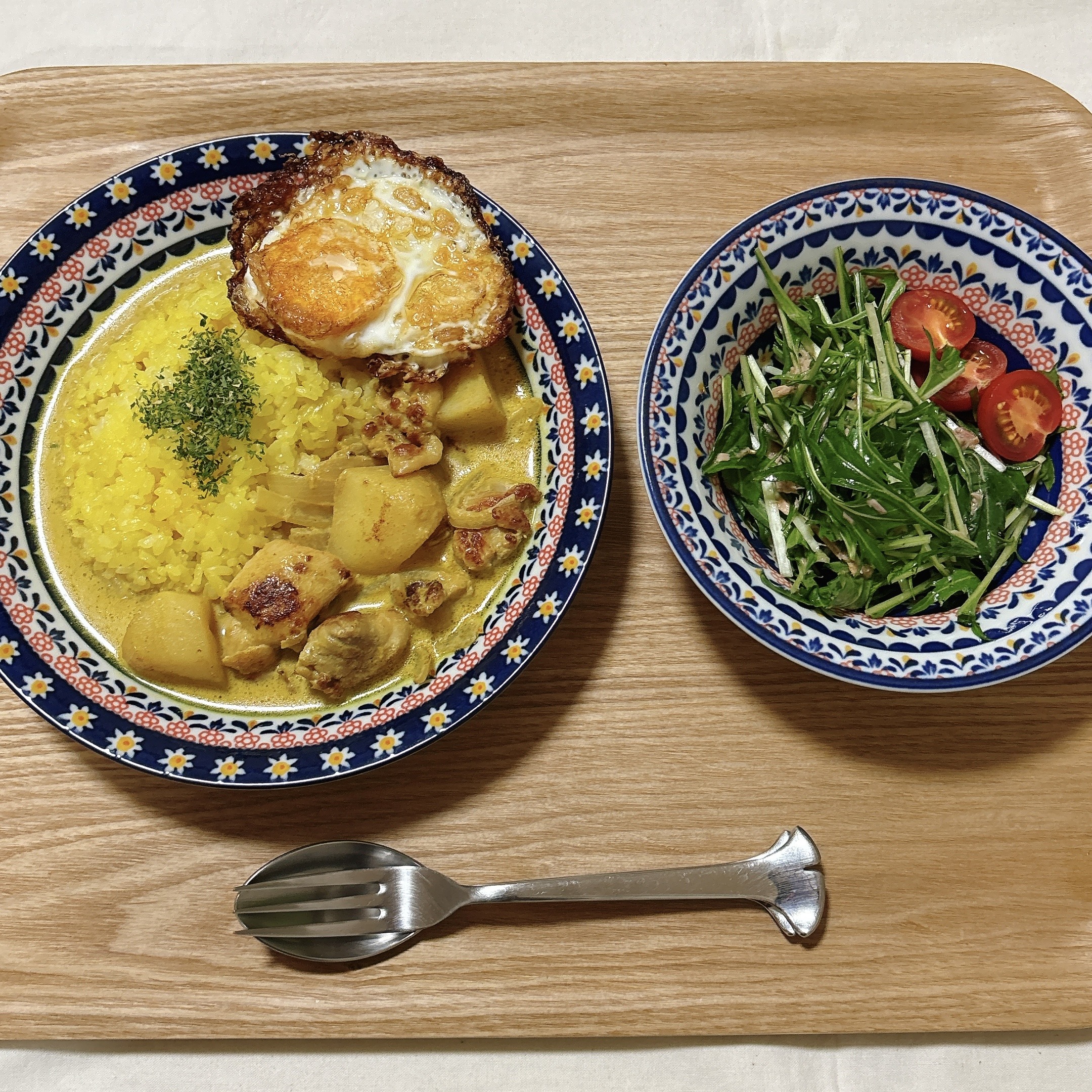 マッサマンカレー、水菜とツナのサラダの妊活中の夜ごはん献立